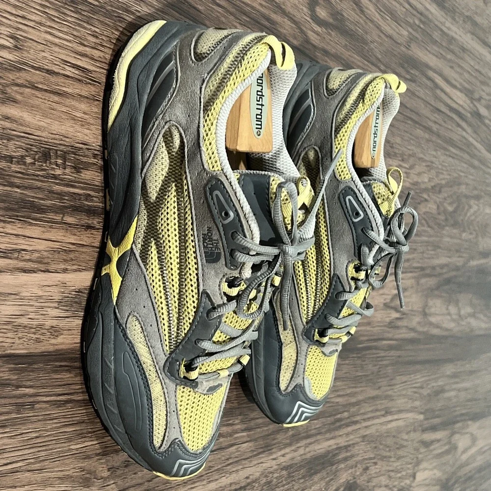 The North Face Womens  Never Stop Exploring Yellow Beige Grey  Hiking Shoes 10